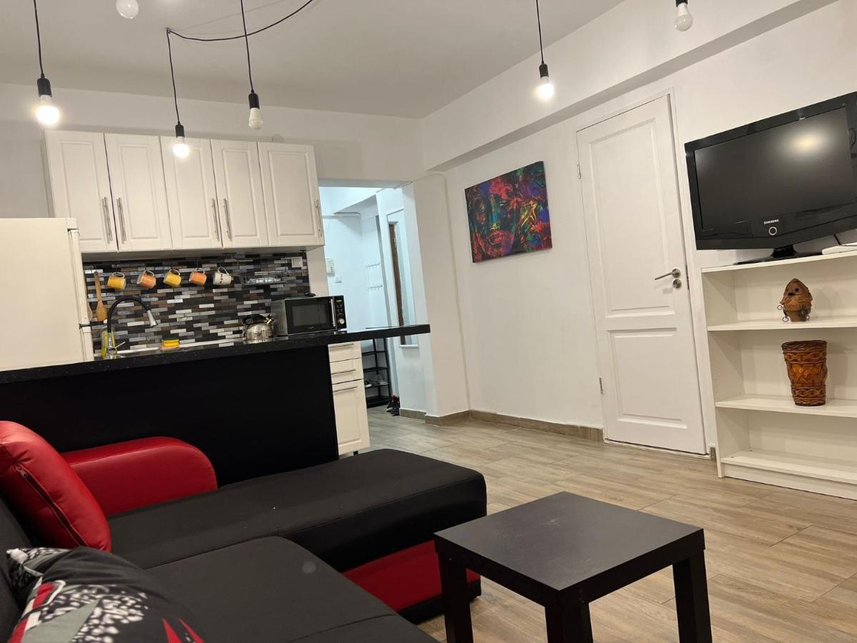 First Studio Бухарест Экстерьер фото